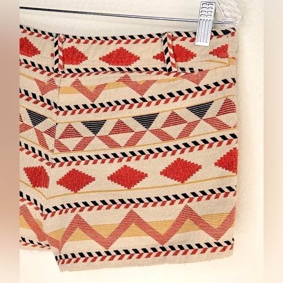 BB Dakota Anita Aztec Pattern Jacquard Textured Shorts Womens Sz 4 Boho Festival - Picture 6 of 7